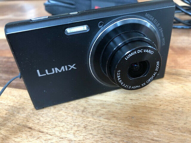 Panasonic LUMIX DMC-FS50 / FH10 16.1MP Digital Compact Camera Black 8GB SD Card